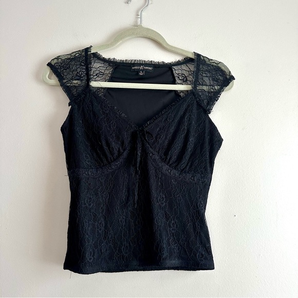 Almost Famous • NWOT‎ Lace Sweetheart Top - Picture 1 of 7